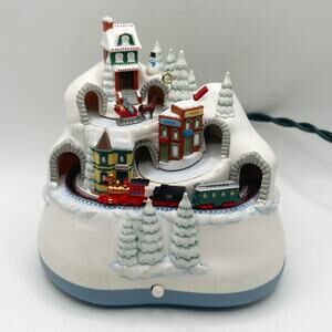 2008 Hallmark Keepsake “Home For Christmas” Magic Christmas Tree Ornament EUC